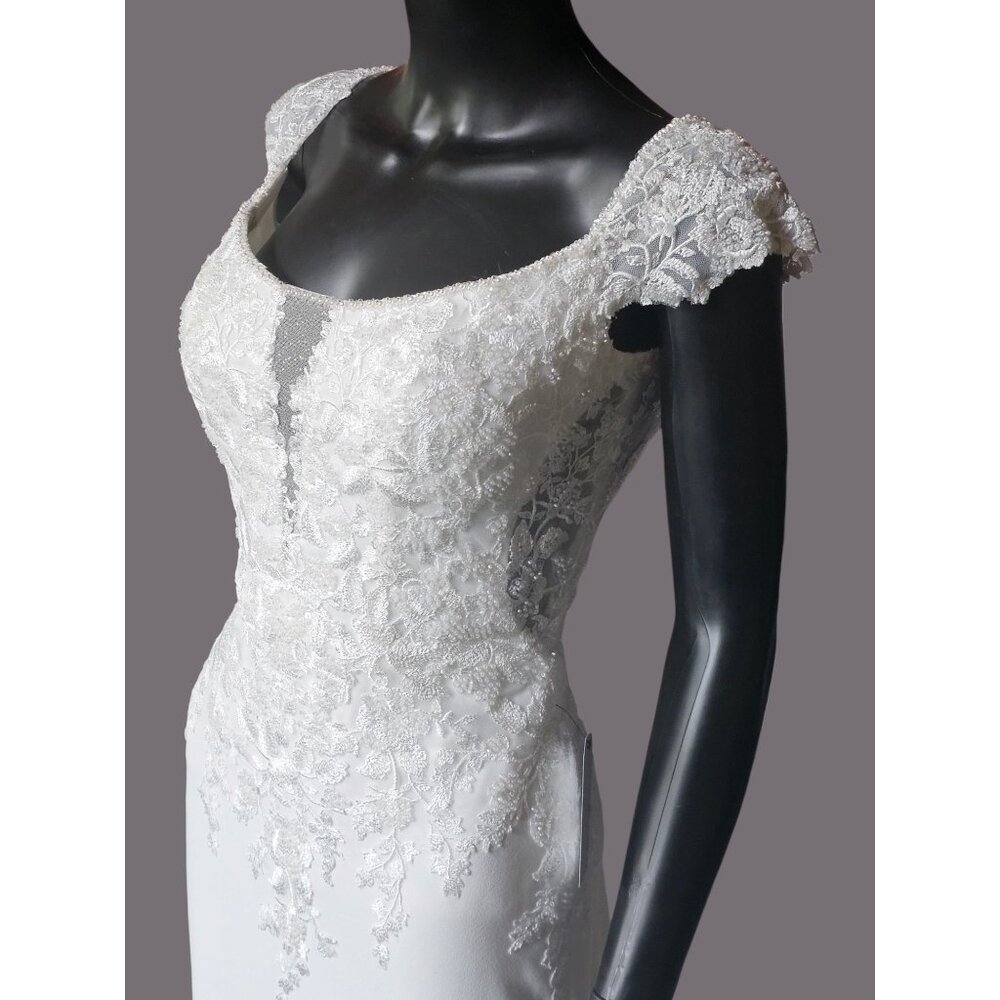 NWOT Ivory Crepe Fitted Cap Sleeve Wedding Gown - Mori Lee - Picture 5 of 16